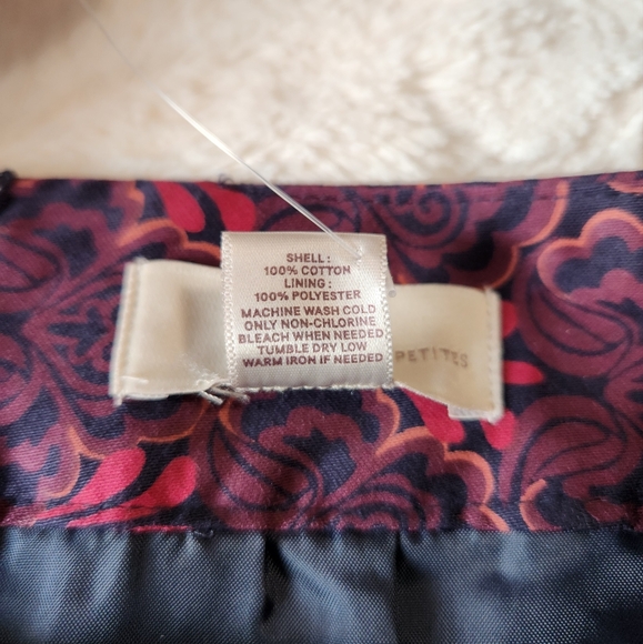 LOFT Burgundy Printed Pencil Skirt, Size  2 Petite - Picture 11 of 13